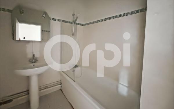 Appartement à vendre    2 pièces • 33 m2 Dammartin-en-Goële