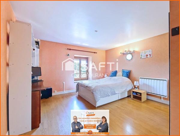 Maison en pierre 4 chambres – Jardin – Cave – Panneaux photovoltaïques