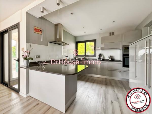 Maison à vendre 6 pièces de 194 m²