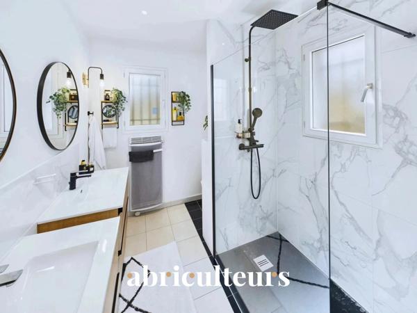 PROPRIÉTÉ DE CHARME AVEC 2 GÎTES 4 étoiles AUPS AUX PORTES DU VERDON