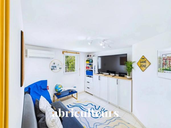 PROPRIÉTÉ DE CHARME AVEC 2 GÎTES 4 étoiles AUPS AUX PORTES DU VERDON