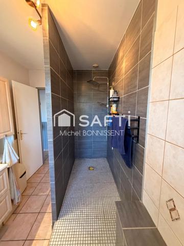 Maison 100m2 de plain-pied , 3 chambres , sans travaux.