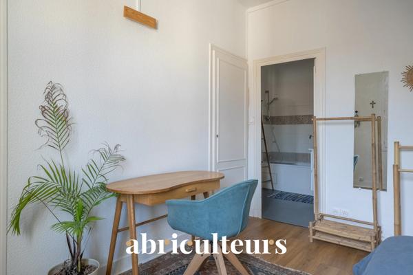 Appartement 4 pièces 62 m² Terrasse de 18 m² Bordeaux place saint martial