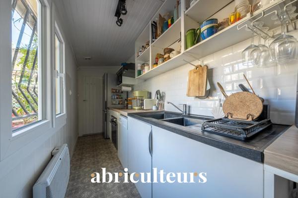 Appartement 4 pièces 62 m² Terrasse de 18 m² Bordeaux place saint martial