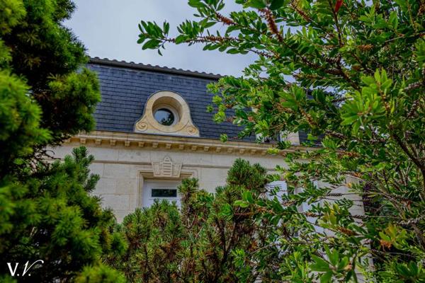 Maison à vendre 1 095 000 € Bordeaux 6 p 197 m² DPE C