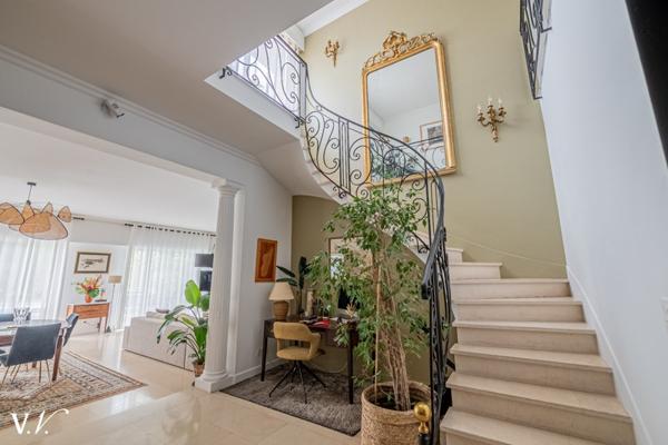 Maison à vendre 1 095 000 € Bordeaux 6 p 197 m² DPE C