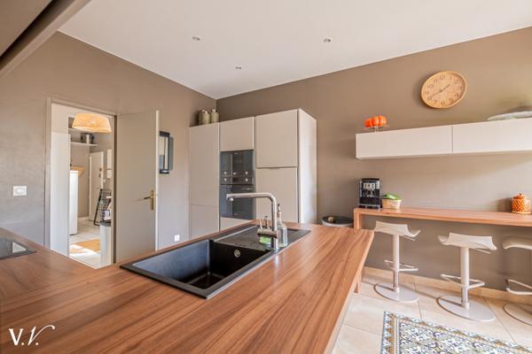 Maison à vendre 1 095 000 € Bordeaux 6 p 197 m² DPE C