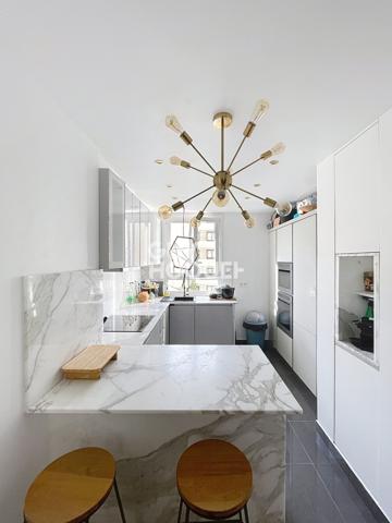 APPARTEMENT À LOUER DE 5 PIÈCES DE 105,00 M²