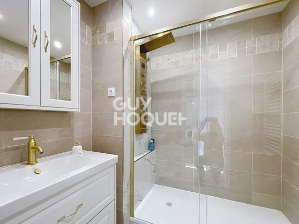 APPARTEMENT À LOUER DE 5 PIÈCES DE 105,00 M²