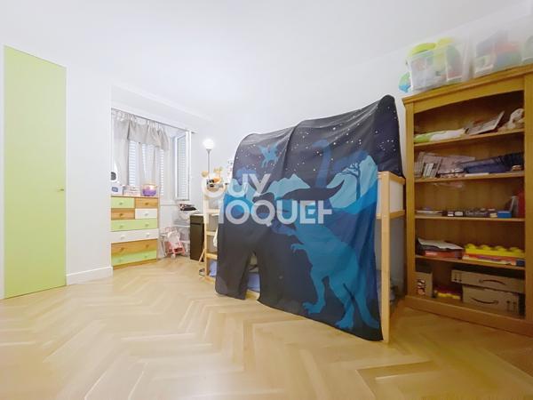 APPARTEMENT À LOUER DE 5 PIÈCES DE 105,00 M²