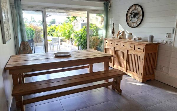 Appartement à vendre    5 pièces •  Le Gosier