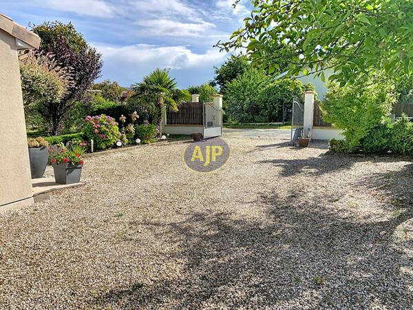 Vente maison Hourtin : 323 000 € - AJP Hourtin Immobilier