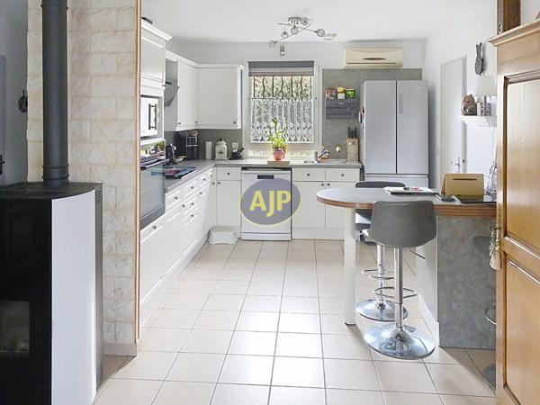 Vente maison Hourtin : 323 000 € - AJP Hourtin Immobilier
