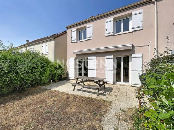 A vendre Maison de 5 pièces de 90 m2 à Plaisir - Quartier de la Bretechelle
