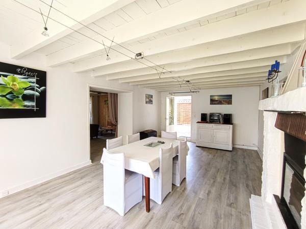 Maison à JULIENNE, 16200 - 5 pièces 148m²