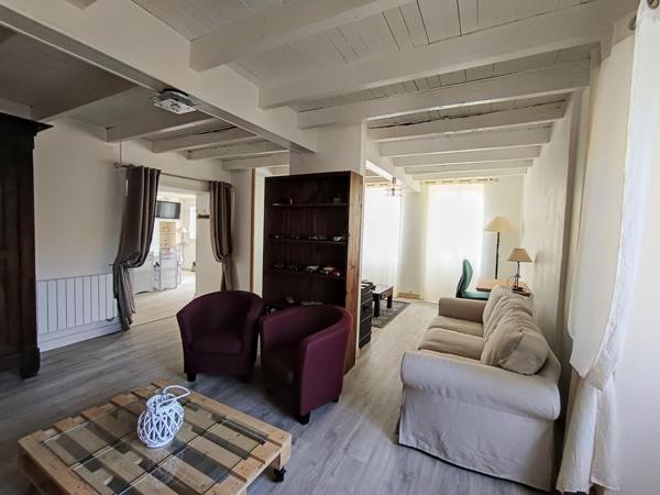 Maison à JULIENNE, 16200 - 5 pièces 148m²