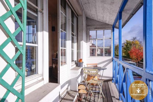 Vente                                                      Appartement
                        
                     5 pièces                      130 m2                     à Joinville-le-Pont