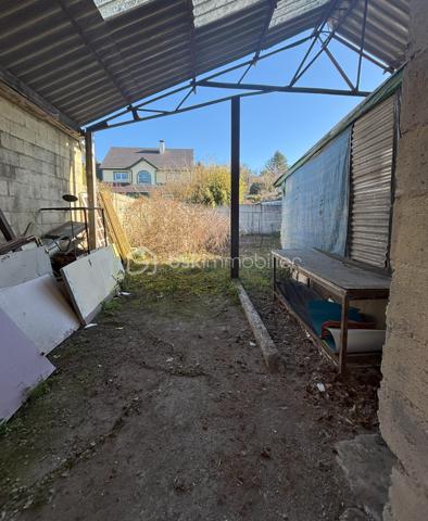 Local d activites de 60 m²