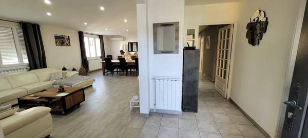 Maison de village avec piscine