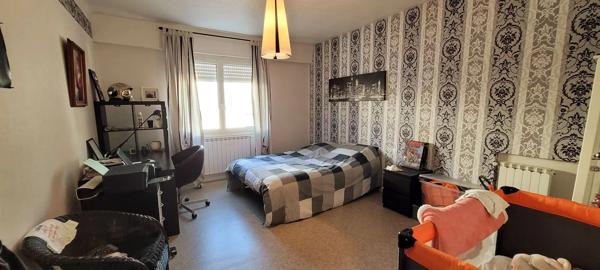 Maison de village avec piscine