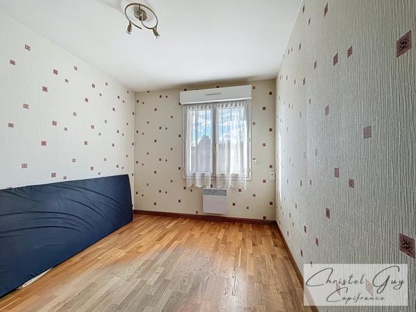 Maison à vendre 5 pièces VAAS (72), 3 chambres, garage, combles aménageables sur 900 m² de terrain