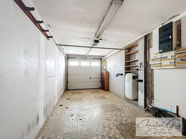 Maison à vendre 5 pièces VAAS (72), 3 chambres, garage, combles aménageables sur 900 m² de terrain