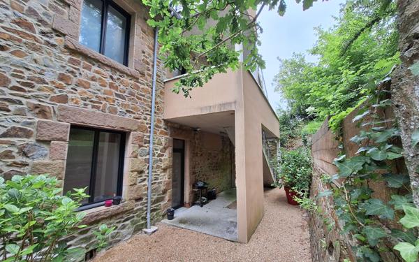 Appartement à vendre    2 pièces • 37,79 m2 Lannion