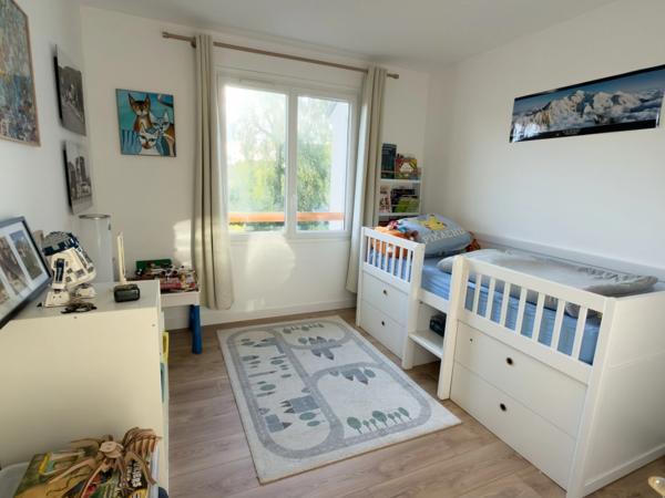 Maison à vendre 5 pièces et 4 chambres + combles aménagés - BOUFFEMONT (95)