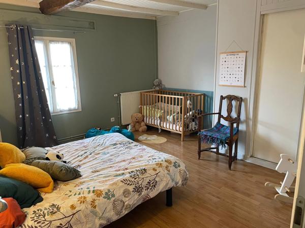 MAISON DE CARACTÈRE PROCHE DU LAC