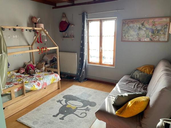 MAISON DE CARACTÈRE PROCHE DU LAC