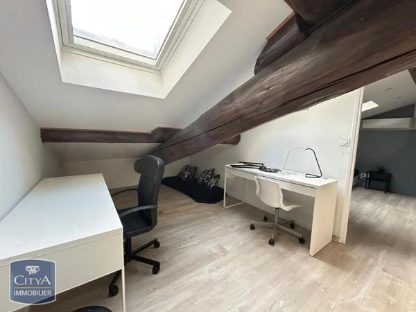 Appartement à louer 99.56m² Saint-Étienne (42000)