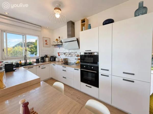 SAN-GIULIANO – Maison T4 avec vue mer panoramique, piscine et jardin
