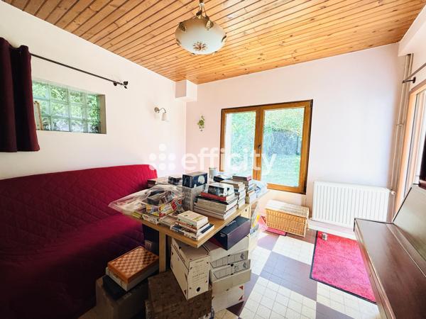 Maison
         4 pièces
        - 80 m² Exclusivité 400 000 € *