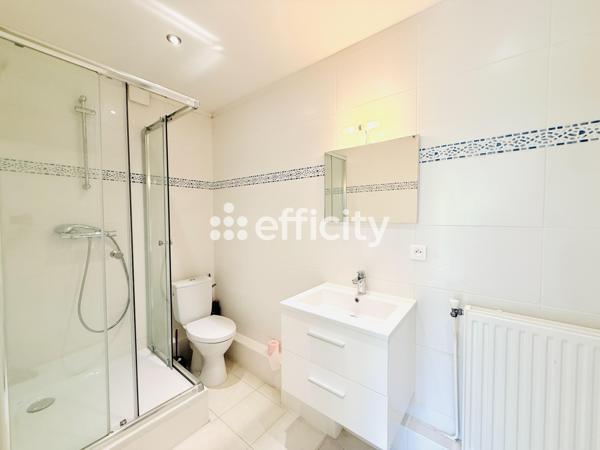 Maison
         4 pièces
        - 80 m² Exclusivité 400 000 € *