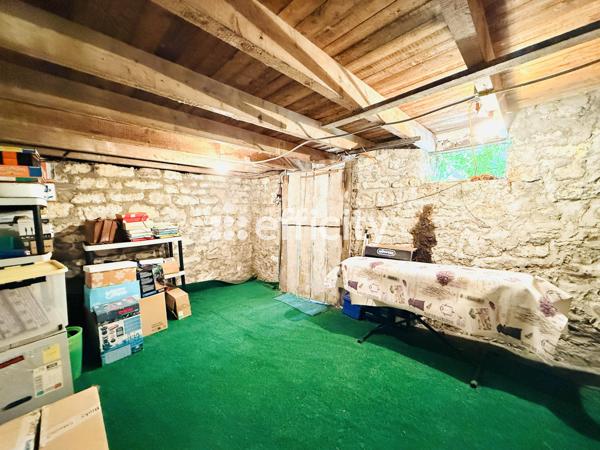 Maison
         4 pièces
        - 80 m² Exclusivité 400 000 € *