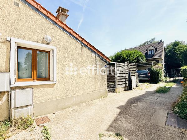 Maison
         4 pièces
        - 80 m² Exclusivité 400 000 € *