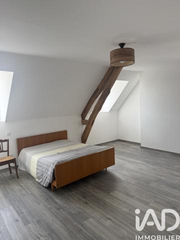 Maison à vendre 5 pièces 136,2 m² Saint-Amand-Montrond