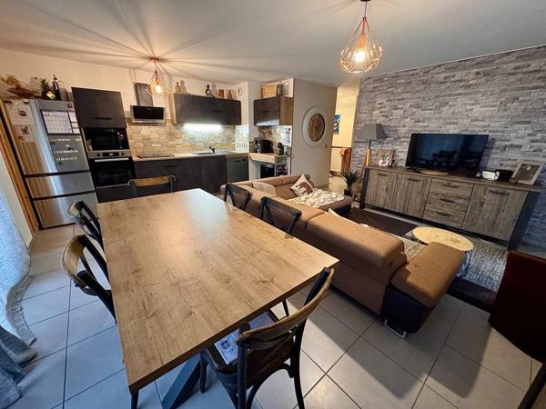 À vendre – EN EXCLUSIVITÉ – Appartement T4 avec terrasse – Bonneville