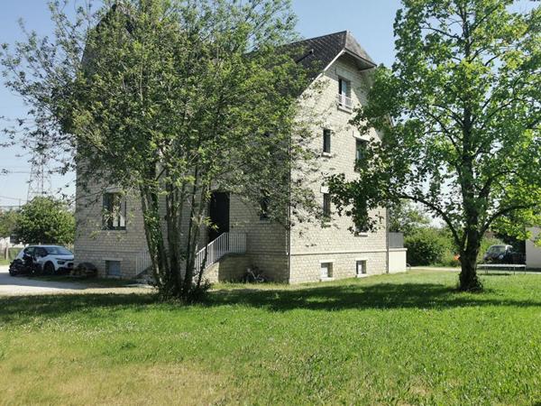 Maison Gien 7 pièce(s) 205 m2