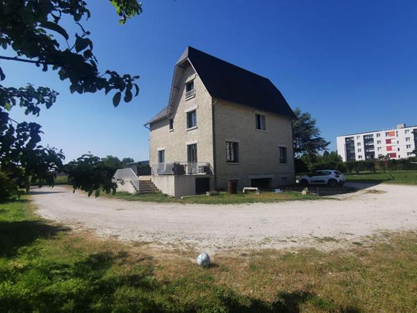 Maison Gien 7 pièce(s) 205 m2