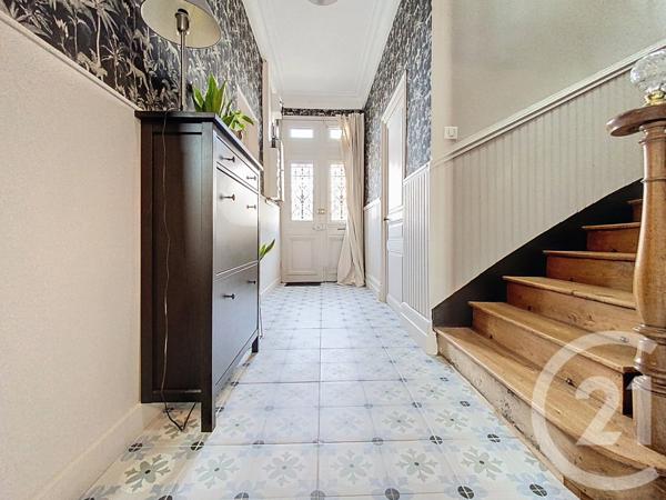 Maison à vendre  8 pièces - 174 m2 ROCHEFORT - 17