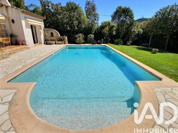 Maison à vendre 10 pièces 240 m² Bandol