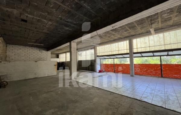 Bâtiment 500 m2 sur parcelle 21629 m2 et Terrain 2254 m2 - CAPDENAC