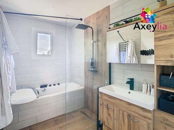 Saint-André-d'Apchon (42370) A VENDRE- SAINT-ANDRÉ D'APCHON- MAISON SUR TERRAIN DE 2005 M2