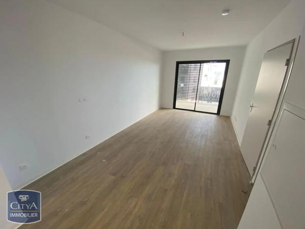 Appartement à louer 2 pièces 40.84m² Le Tampon (97430)