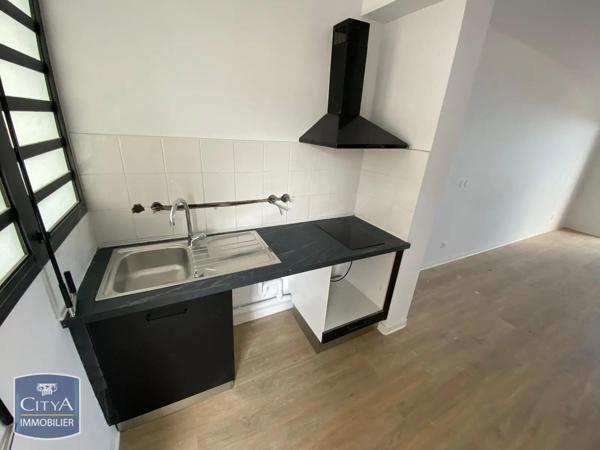 Appartement à louer 2 pièces 40.84m² Le Tampon (97430)
