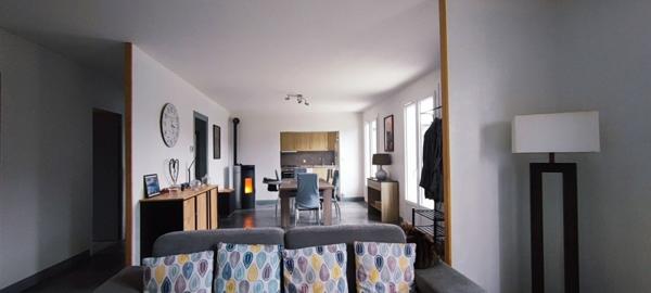 Maison à vendre |  Saint-Aigulin |  5 pièces | 107 m²