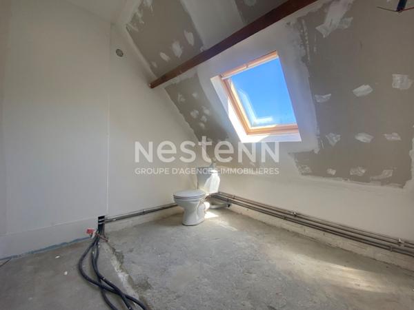 Maison située à Cerny offrant un fort potentiel ! 147 m2 habitable, 4 chambres, 3 pièces d'eau et sous-sol total