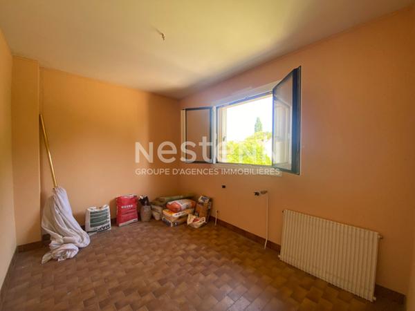 Maison située à Cerny offrant un fort potentiel ! 147 m2 habitable, 4 chambres, 3 pièces d'eau et sous-sol total