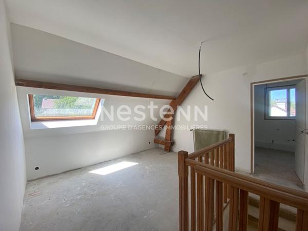 Maison située à Cerny offrant un fort potentiel ! 147 m2 habitable, 4 chambres, 3 pièces d'eau et sous-sol total